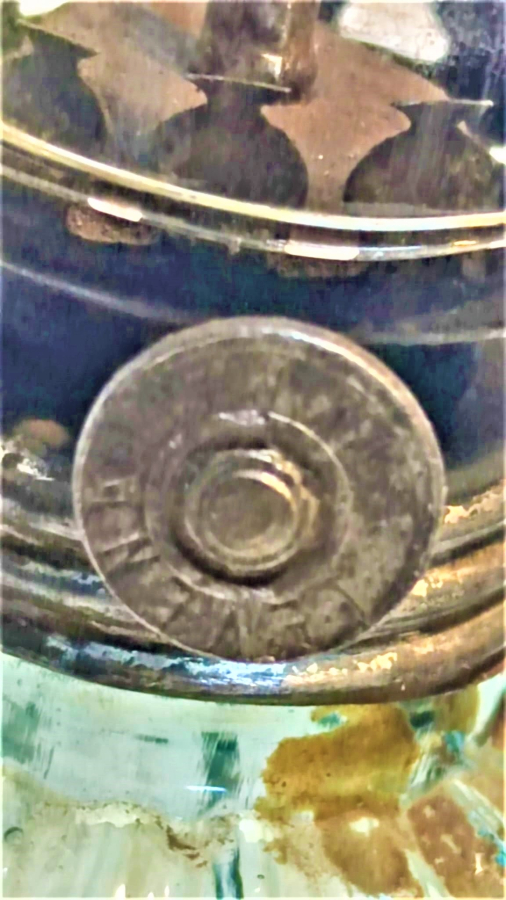 OSMANLI GELİN GAZ LAMBASI UFAK BOYDA DİLİMLİ YEŞİL 3 AYAKLI CAM DEPO 3 NUMARA BEYAZ ÜST ŞİŞELİ