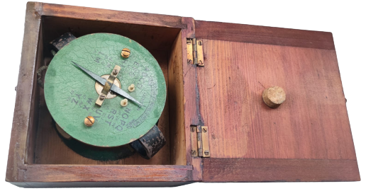 1864 TELEGRAPH WORKS SİLVERTOWN LONDON BİRİNCİ DUNYA ŞAVAŞINDA KULLANILAN TREN TELGRAF ALETİ MAVUN AGACINDAN KAPAKLI KUTUSUNDA