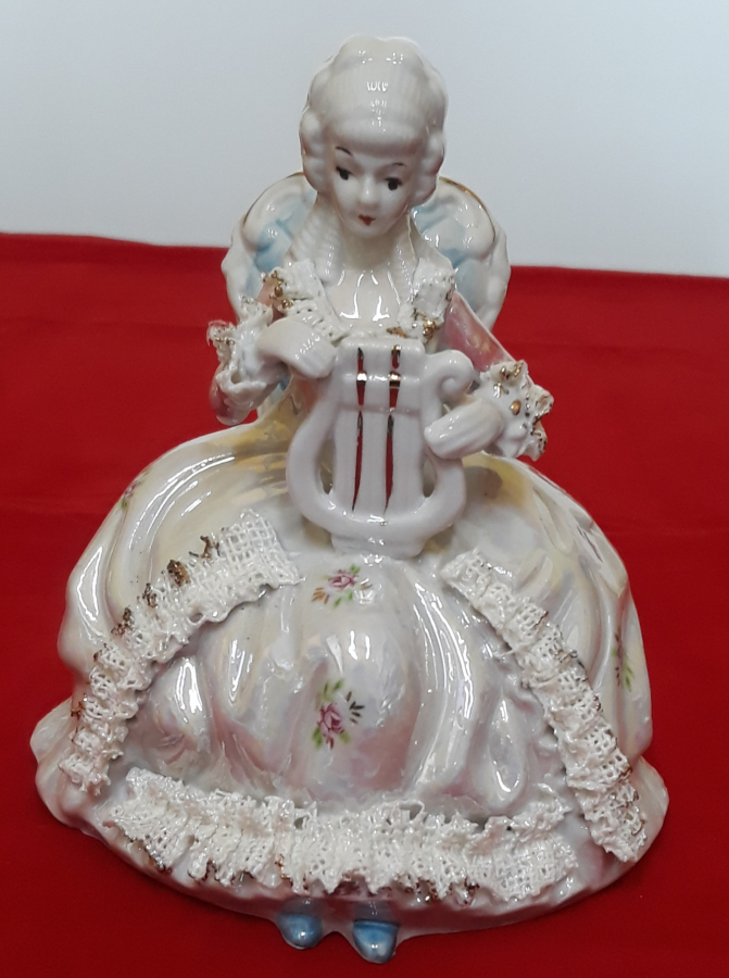 PORSELEN BİBLO BOY 14 CM KIRIĞI ATIĞI YOK