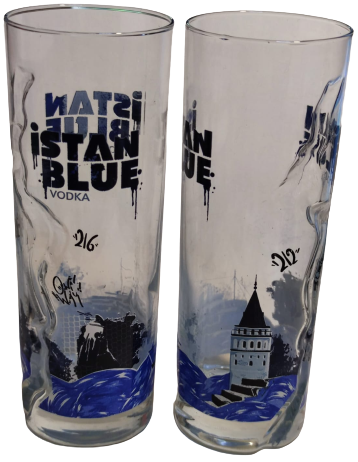 2 ADET İSTAN BULUE VODKA BARDAGI CAM ÜZERİ İSTANBUL BOGAZI KABARTMA OLARAK  BOGAZDAN İSTANBUL