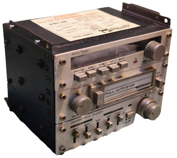 1980 KOCH UND OVERBECK WEST GERMANY CAR RADIO ÜST ÜSTE VAYA YAN YANA  DİZİLEREK KULLANILAN OTO SET  OTO RADYO TEYP ALAMİNYUM PANEL STEREO