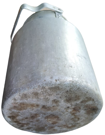 1960 MANDRA SÜT TAŞIMA KABI ALİMÜNYUM TAŞIMA TUTME YERİ OLAN KAPAKLI  GÜGÜM  SÜT TAŞIMA KABI 10 LİTRELİK