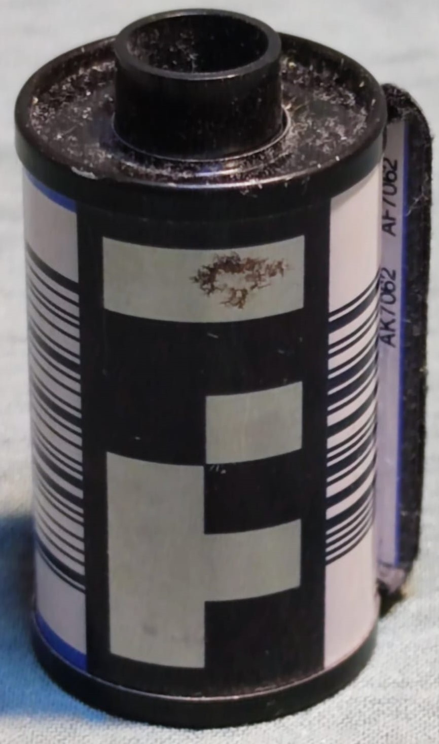 100 VX KONICA CNK 4 C 41 FİLM FOR COLORPRINTS  NS 135