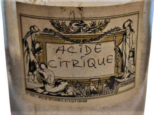 OSMANLI LATİNCE ETİKETLİ ECZACI EL YAPIM İLACLARIN KONULDUGU CAM KAPAKLI İLAC KABİ İÇERSİ DOLUDUR