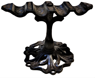 FRANSA OSMANLI PAZARINA YAPMIŞ OLDUGU ÜZERİ KABARTMA İŞLEMELİ  DÖKÜM MASA ÜZERİ DÖRT KALEM KOYMA STANDI