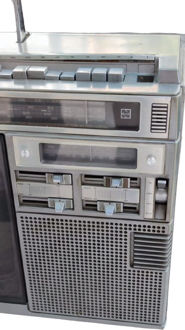 PANASONIC MODEL NO TR 1200S   TV CASSETTE RADIO YEAR 1984  JAPAN TAŞINABİLİR SİYAH BEYAZ TÜPLÜ TELEVİZYONLU