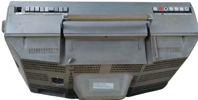 PANASONIC MODEL NO TR 1200S   TV CASSETTE RADIO YEAR 1984  JAPAN TAŞINABİLİR SİYAH BEYAZ TÜPLÜ TELEVİZYONLU