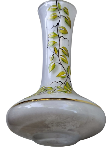 1950 OPALİN BEYAZ SÜT  VAZO ÜZERİ EL BOYAMA CİCEKLER VAZO AGZI VE GÖVDESİ EL CEKME ALTIN 