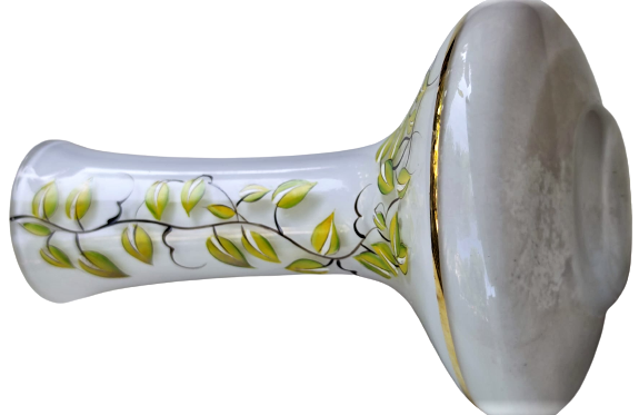 1950 OPALİN BEYAZ SÜT  VAZO ÜZERİ EL BOYAMA CİCEKLER VAZO AGZI VE GÖVDESİ EL CEKME ALTIN 