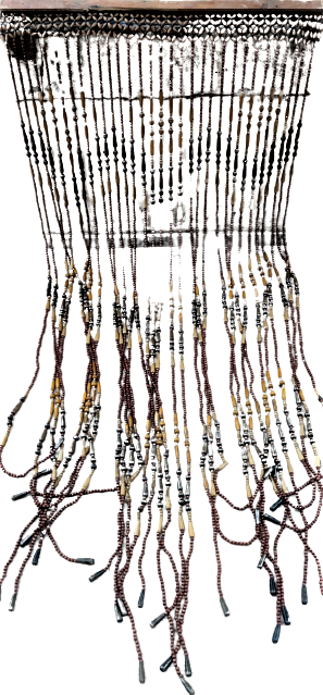 1970 KAPI SİNEKLİK KOPLE AHŞAP DEGİŞİK FORMLARDA BİNLERCE TORNADA TEK TEK CEKİLEREK İPE DİZİLMİŞ FARKLI RENKLİ TONLARDA 