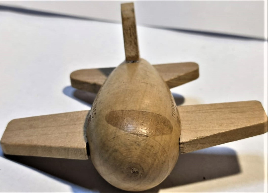 THY MİNİ AHŞAP OYUNCAK UÇAK TURKISH AIRLINES FSC 100 % WOOD FSC . C 138518 BOYU 