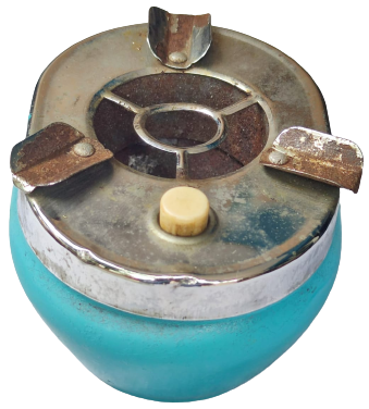 1970 METAL OVAL FORMDA KROM KAPAKLI ÜZERİNDEKİ DÜGMEYE BASINCA KAPAK KISMI ACILIR MAVİ RENKDE