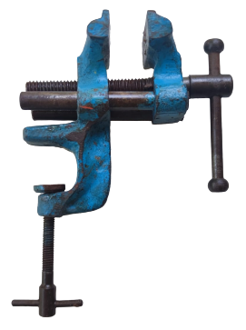 1950 DEMİR MENGENE TEZGAH MASA KENARINA BAGLANABİLEN HASSAS USTA MENGENESİ UFAK BOYDA CENE ACILMA BOYU 6 CM GİBİ