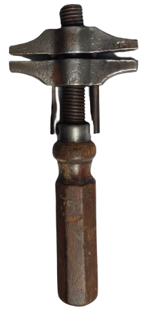 AMERİKAN CELİK CİFT AGIZLI AYARLI AHŞAP SAPLI ANAHTAR İKİ CENELİ SOMUN SIKMA ACMA ANAHTARI