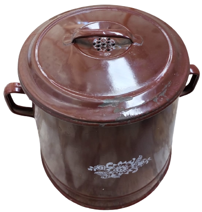 EMAYE KAPAKLI YANDAN CİFT TAŞIMA KULPLU KAHVERENGİ ÜZERİ BEYAZ DIŞI CİCEKLİ İÇERSİ BEYAZ EMAYE  8 LİTRELİK KOVA