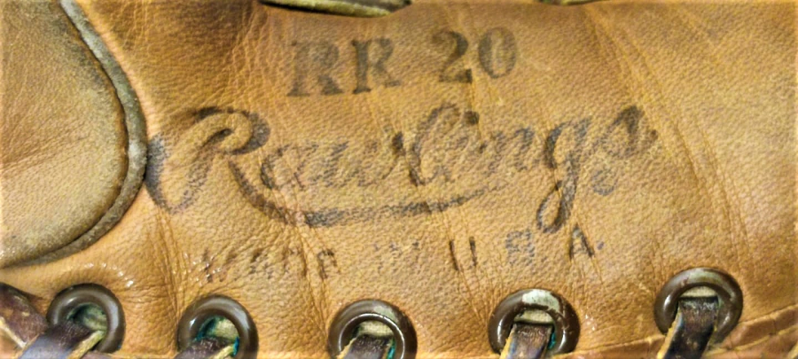 1960 USA RAWLİNGS THE FİNEST IN THE FIELD BEYZBOL ELDİVENİ PROFOSYENEL ELDE DİKİLMİŞ TAMAMI DERİ BAZI SPORCULARIN İSİMLERİ YAZMAKTA ÜZERİNDE