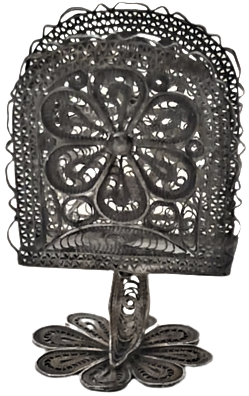 OSMANLI SAF GÜMÜŞ TELKARİ EL İŞCİLİKLİ CİCEK MOTİFLİ VE CİCEK AYAKLI  KİBRİTLİK 