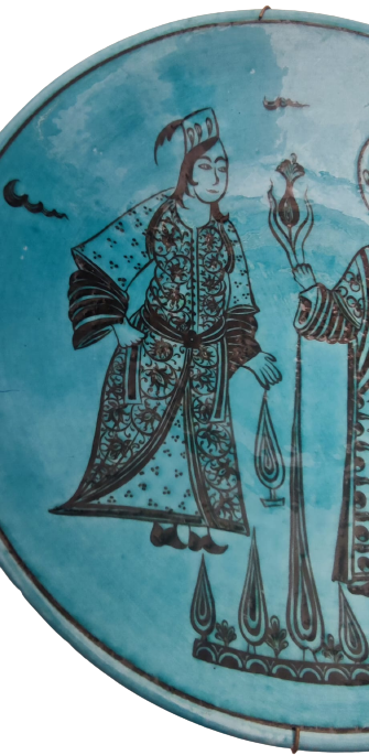 İZNİK EL CİZİM EL BOYAMA MAVİ ZEMİNE SİYAH CALIŞMA SANATCI ÖZLEM YAMAN CILGIL CİNİ İZNİK İMZALI OSMANLI TİPLER TEMALI DUVAR TABAGI