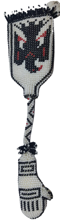 1970 HAPİSHANE  CEZAEVİ BONCUK İŞİ CEKMELİ ANAHTARLIK CİFT TARAFLIDIR SİYAH BEYAZ BONCUKDAN BJK BEŞİKTAŞ BOKS ELDİVENİ VE KARAKARTAL 