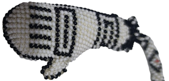 1970 HAPİSHANE  CEZAEVİ BONCUK İŞİ CEKMELİ ANAHTARLIK CİFT TARAFLIDIR SİYAH BEYAZ BONCUKDAN BJK BEŞİKTAŞ BOKS ELDİVENİ VE KARAKARTAL 