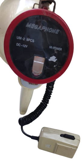 1970 JAPAN MEGAPHONE UM 2 8PSC HAVALI MEGAFON MİKROFONDAN KONUŞMA KIRMIZI BEYAZ TAŞINABİLİR PİLLİ KONUŞMA MEGAFONU 