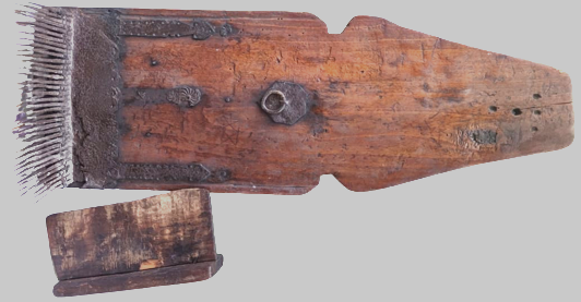 OSMANLI AHŞAP CELİK DÖGME CİVİLİ TARAK HALI DÖKUMADA KULLANILAN  YÜN İP YAPILAN AHŞABI TENEKE SÜSLEMELİ  CİVİLİ YÜN TARAGI