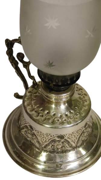 DEPO KISMI GÜMÜŞ KAPLAMA ÜZERİ  EL İŞİ  CİCEKLER İŞLEMELİ BEZ FİTİLLİ ISIK AYARLI CAMLI GAZ LAMBASI 