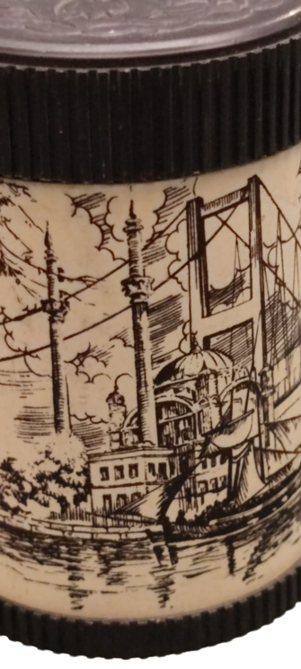 1970 SİGARA İKRAM KUTUSU İÇERSİNE KOYULAN SIGARALAR UST KAPAK CEVRİLEREK TEK TEK İKRAM EDİLİR 