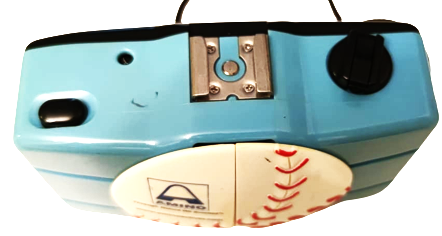 1980  AMİNO AKTIVES CAMERA 35 MM MAVİ KASA  DEKLANŞÖR ONUNDE DİKİŞLİ BEYZBOL TOPU ACILINCA OBJEKTİF ACILMAKTA FOTOGRAF MAKİNESİ