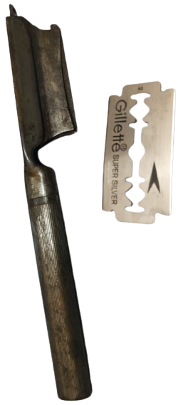 1920 USTURA METAL İNGİLİZ URETİMİ JİLET TAKILARAK KULLANILMAKTADIR SAP KISMINA TAKILAN APARATA JİLET TAKILMAKTADIR KOLEKSİYON