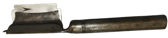 1920 USTURA METAL İNGİLİZ URETİMİ JİLET TAKILARAK KULLANILMAKTADIR SAP KISMINA TAKILAN APARATA JİLET TAKILMAKTADIR KOLEKSİYON