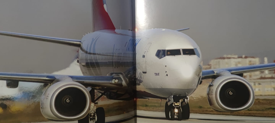 75. YILINDA TÜRK HAVA YOLLARI 1933-2008  TÜM SENELER NEREDEN NEREYE GELİNDİGİNİ ANLATAN  KÜŞE BASKI PRESTİJ KİTAP İLK BASKISIDIR