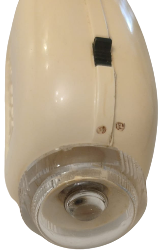 1955 ACCULUX WİTTE GUTOR ORİGİNAL İLK ÜRETİLEN MADALYA ALAN CEP ŞARJ FENERİ LAMP MERCEKLİ ÖN CAM 110 VE 220 VOLT İLE ŞARJ OLMAKTA 