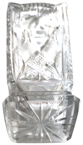 PİRAMİT FORMDA DÖRT KÖŞE KRISTAL CAM EL KESME VAZO AŞADAN YUKARIYA DOGRU  GENİŞLEYEN KARE FORMDA