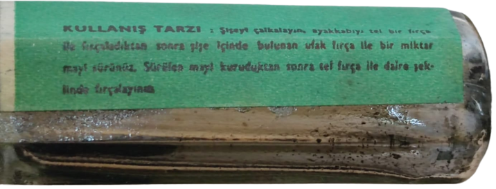 YU-AR LİQUİD SUEDE CLEANER  BLACK SİYAH  SIVI SUET AYAKKABI BOYASI CAM KAPAKLI ŞİŞESİNDE CİFT DİLDE ACIKLAMALI İCERSİ BOŞTUR