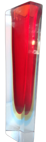 1970 İTALYAN MURANO KIRMIZI BEYAZ TONLARDA GİOMETRİK PİRAMİT KESİM VAZO