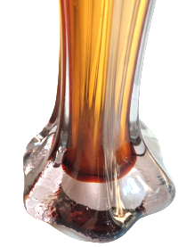 1970 İTALYAN MURANO BAL RENK TONLARDA AGIZ TARAFI MARUL FORMDA VAZO 