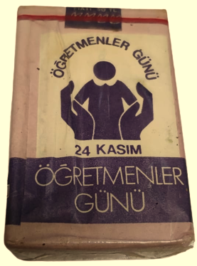 24 KASIM ÖGRETMENLER GÜNÜ TURK ÖGÜN CALIŞ GÜVEN K. ATATURK ETİKETLİ FİYATI 50 TL 20 FİLTRELİ SIGARA PAKEDİ ACILMAMIŞ PEMBE PAKET