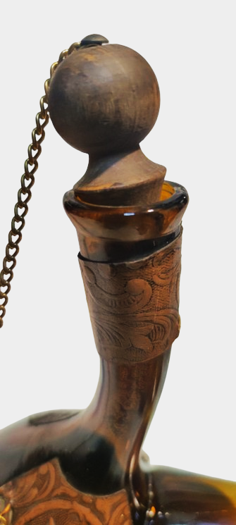 1970 VİNTAGE  PORRON ÜZERİ DERİ İŞLEMELİ AHŞAP KAPAKLAR İSPANYOL ŞARAP ŞİŞESİ SURAHİ  İSPANYA