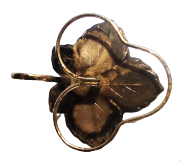 CINAR YAPRAGI FORMUDA GÜMÜŞ KAPLAMA ÜZERİNDE 3 PARCA KIRISTAL TUZLUK BİBERLİK SOSLUKDAN OLUSAN MASA SERVİS TAKIMI