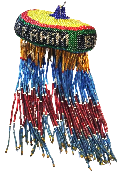 HAPİSHANE İŞİ YUVARLAK FORMDA ASILARAK  SALLANAN BİSMİLLAHİRRAHMANİRRAHİM SACAKLI EL YAPIM  RENKLİ BONCUKLARLA YAPILMIŞ SACAKLI NAZARLIK 