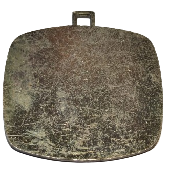 1225 1975 TARİHLİ ALMAN  750 . YIL HUZUR YASAM ANISINA  MEDAL MADALYA  UZERİ GUMUS KAPLAMA  DİKDÖRTGEN FORMDA