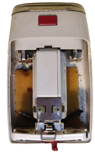 1968 PHILIPS PHILISHAVE TYPE 1203 MADE IN HOLLAND  6V DC PİLLİ CİFT BICAKLI TRAŞ MAKİNESİ İKİ ADET AA KALEM PİL İLE CALIŞMAKTA İLK PİLLİ MAKİLELERDEN