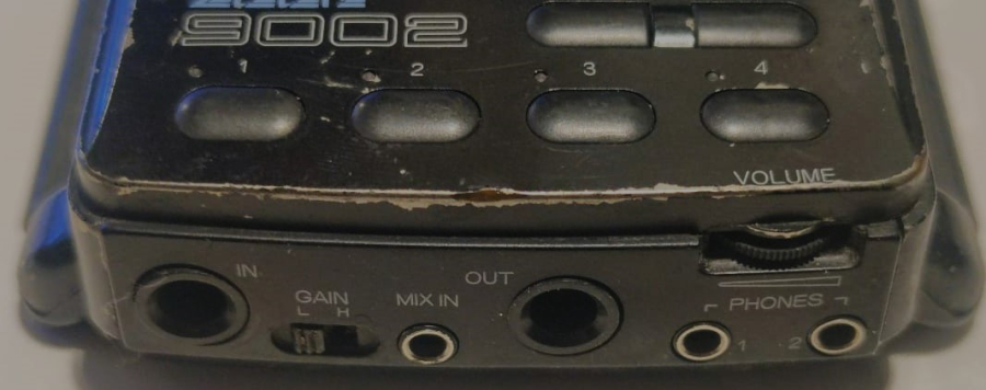 ZOOM 9002 ADVANCED GUITAR EFFECTS PROCESSOR GELİŞMİŞ GİTAR EFEKTLERİ İŞLEMCİSİ 