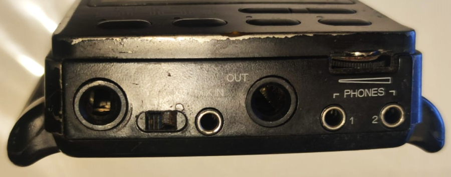 ZOOM 9002 ADVANCED GUITAR EFFECTS PROCESSOR GELİŞMİŞ GİTAR EFEKTLERİ İŞLEMCİSİ 