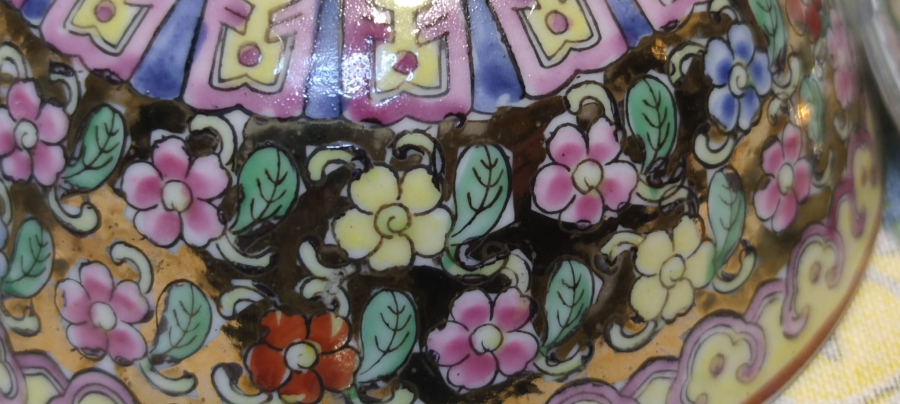 CİN CORBA TAKIMI PORSELEN ÜZERİ CİCEKLİ KASE KAŞIK TOPLAM İKİ PARCA DAMGALI 