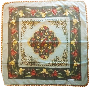 YEMENİ ÜZERİ CİCEK YAPRAKLARLA DÜŞELİ KENARLAR KOMPLE EL İLE YAPILMIŞ İGNE OYASI EŞARP KOMPLE EL BOYAMA KOK BOYA OYALAR PEMBE KIRMIZI CİCEK