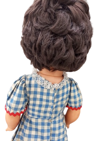 1970 LİSSİ BATZ MAVİ BEYAZ KARELİ ELBİSELİ 82 CM BOYUNDA ELBİSELİ KIZ BEBEK KIRMIZI AYAKKABILI OYUNCAK KIZ COCUK BEBEK SINIRLI ÜRETİM