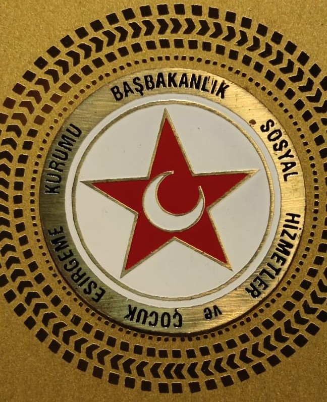 BAŞBAKANLIK SOSYAL HİZMETLER VE COCUK ESİRGEME KURUMU ŞİLT SARI PİRİN ÜZERİNE SICAK MİNELİ KIRMIZI BEYAZ