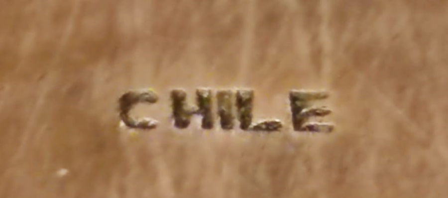 1970 GUNEY  AMERİKA İNKA MOTİFLİ KAPAGIN ORTASINDA LAPİZ TAŞ BULUNAN VE BAKIR KARIŞIMI EL YAPIM KAPAKLI YUVARLAK KUTU